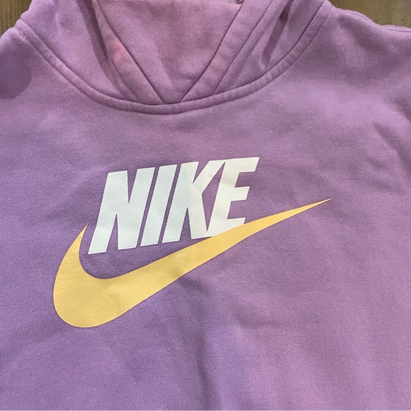 Girls lilac Nike hoodie - Picture 3 of 9